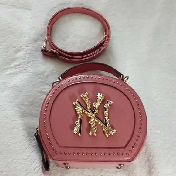 NY GORGEOUS ELEGANET PINK DESIGNER HAND BAG WITH STRAP! EUCWW - Picture 12 of 12